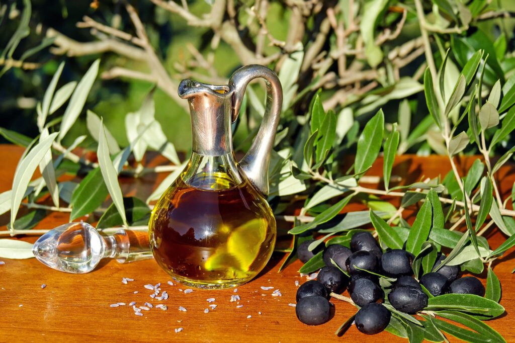 olivový olej v karafě