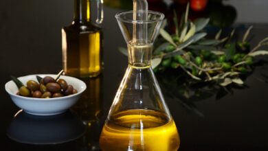olivový olej ve sklenici