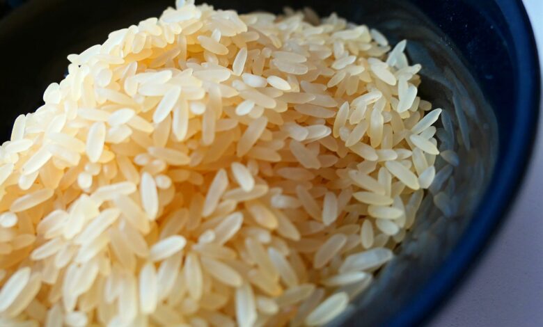 rýže v misce